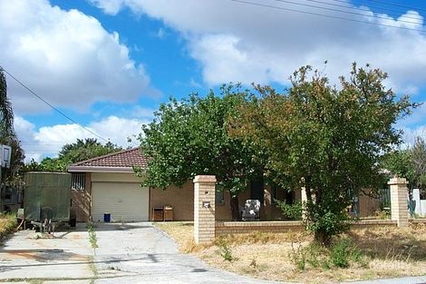 18 Clover Sq, Girrawheen, WA 6064