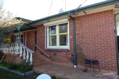 Property photo of 5 Evans Crescent Reservoir VIC 3073