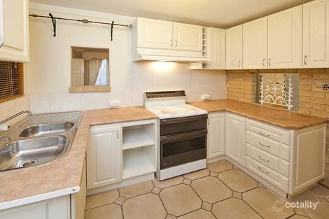 10 Griffiths St, Kelmscott, WA 6111