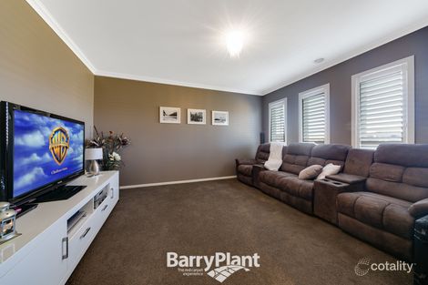 Property photo of 25 Lyrebird Avenue Pakenham VIC 3810