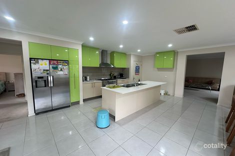 Property photo of 28 Grattan Street South Morang VIC 3752