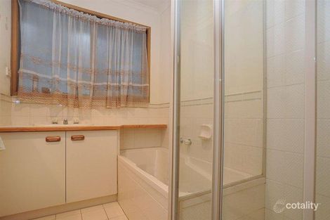 Property photo of 19 Erwin Drive Seaford VIC 3198