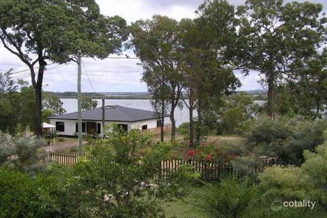 Property photo of 8 Coast Road Macleay Island QLD 4184