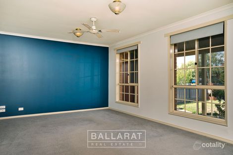 Property photo of 8 Langham Road Wendouree VIC 3355