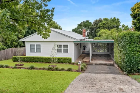 14 Mulgen Cres, Bomaderry, NSW 2541