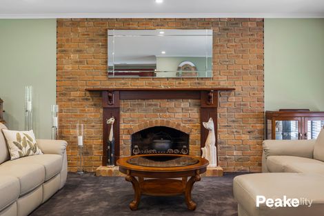 Property photo of 13 Avebury Drive Berwick VIC 3806