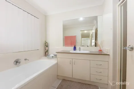 Property photo of 58 Dornoch Crescent Raceview QLD 4305