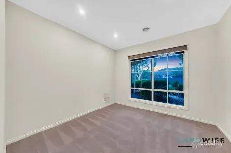 Property photo of 6 Eildon Avenue Manor Lakes VIC 3024
