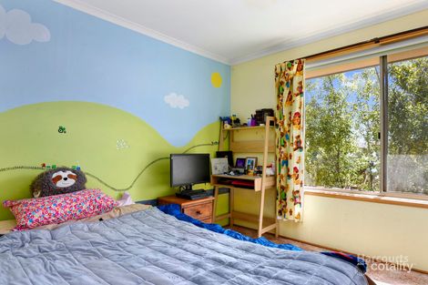 Property photo of 11 Cuthbertson Place Lenah Valley TAS 7008