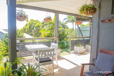 Property photo of 24 Cumming Parade Point Lookout QLD 4183