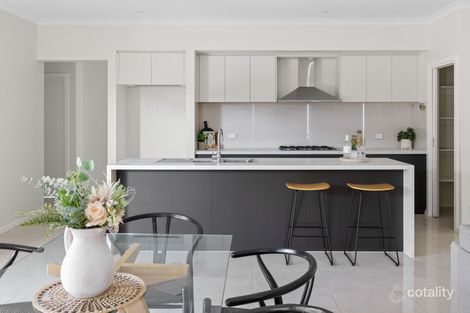 Property photo of 2 Cerado Road Wyndham Vale VIC 3024