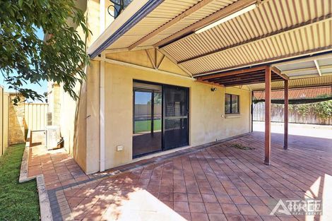 Property photo of 2 St Fillans Bend Wanneroo WA 6065