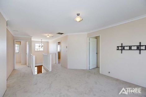 Property photo of 2 St Fillans Bend Wanneroo WA 6065