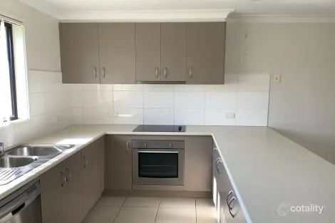 Property photo of 14 Barry Place Dalby QLD 4405
