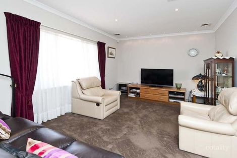 Property photo of 2 Paris Gardens Hocking WA 6065