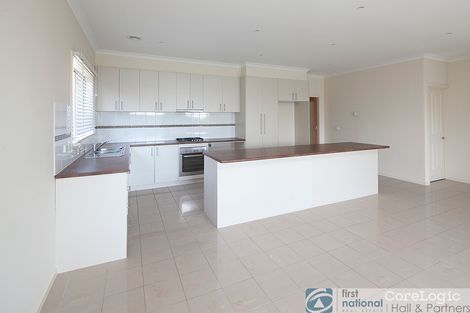Property photo of 18 Darwin Way Pakenham VIC 3810