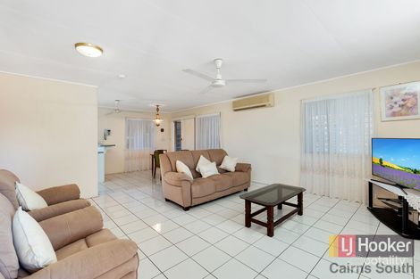 Property photo of 17 Jackson Close Westcourt QLD 4870