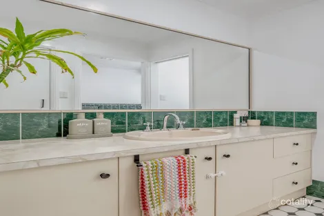 Property photo of 20 Robinson Avenue Dubbo NSW 2830