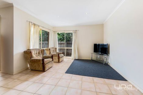 Property photo of 2/29 Baynton Avenue Sunshine North VIC 3020