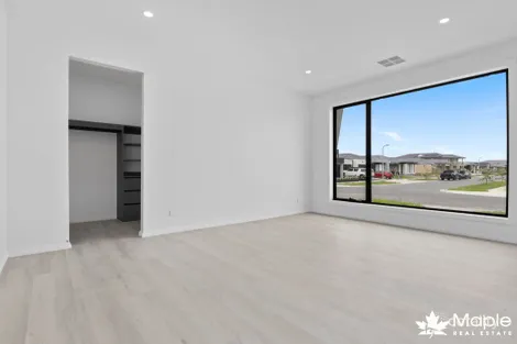 Property photo of 21 Lynnwood Drive Mickleham VIC 3064