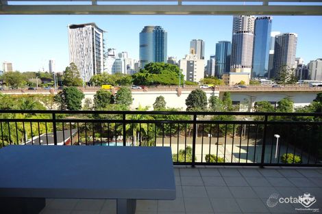 Property photo of 15 Goodwin Street Kangaroo Point QLD 4169