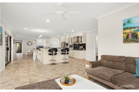 Property photo of 12 Ivy Crescent Old Bar NSW 2430