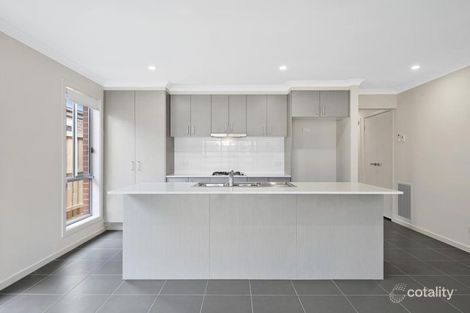 Property photo of 12 Destiny Drive Cranbourne North VIC 3977