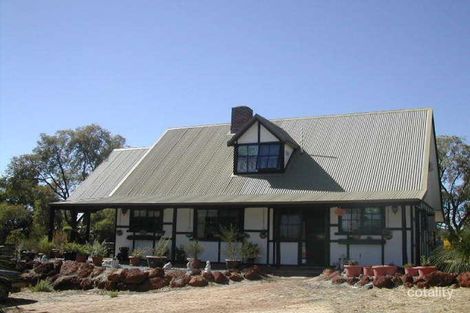 135 Hart Dr, Chittering, WA 6084