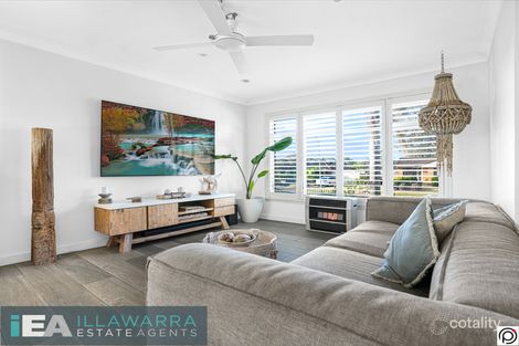 Property photo of 8 Acacia Avenue Albion Park Rail NSW 2527