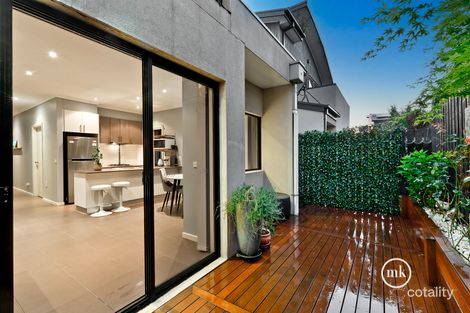Property photo of 7 Ruby Lane Greensborough VIC 3088