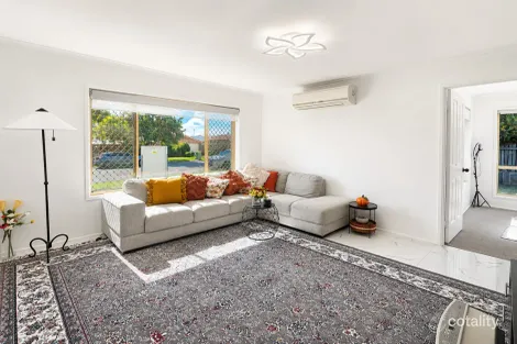 Property photo of 35 Dandelion Drive Middle Ridge QLD 4350