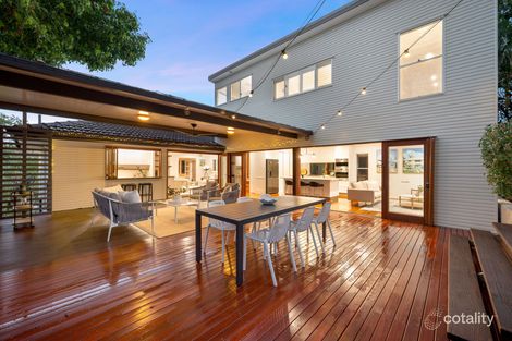 7 Nealdon St, Holland Park, QLD 4121