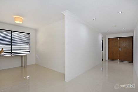 Property photo of 10 Garrut Way Caversham WA 6055