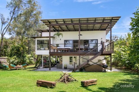 Property photo of 8 Canowindra Court South Golden Beach NSW 2483