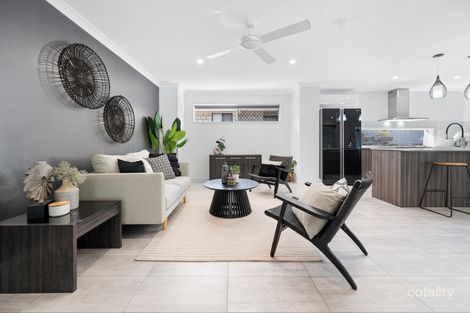 Property photo of 11 Meander Court Ormeau Hills QLD 4208