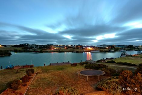 Property photo of 21 Britannia Parade Hindmarsh Island SA 5214