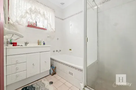 Property photo of 24 Balmoral Drive Gorokan NSW 2263