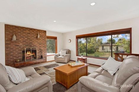 Property photo of 28 Illingworth Street Wanniassa ACT 2903