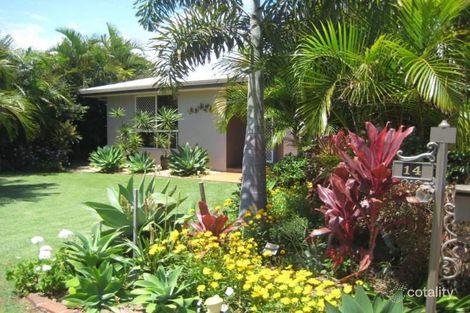 14 Dickinson St, Burnett Heads, QLD 4670