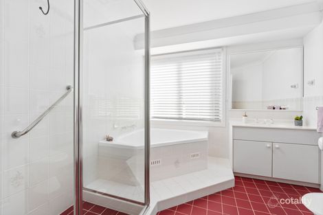 Property photo of 96 Bronzewing Drive Erina NSW 2250