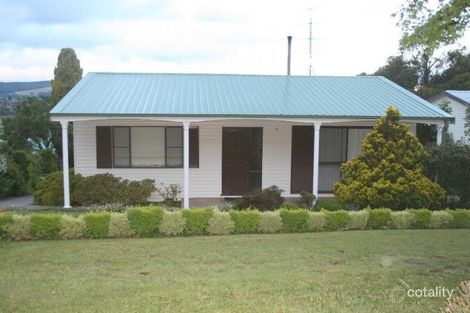 5 Jenolan St, Oberon, NSW 2787