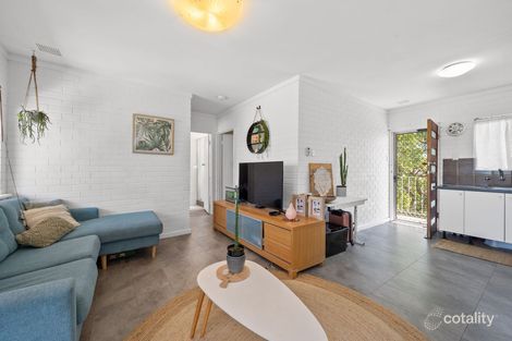 15/2 Coral St, Scarborough, WA 6019