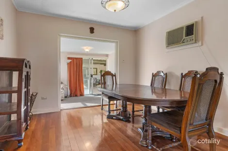 Property photo of 18 Seaview Road Morphett Vale SA 5162