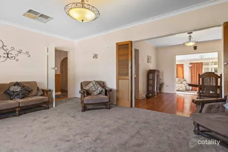 Property photo of 18 Seaview Road Morphett Vale SA 5162