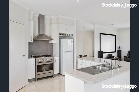 Property photo of 43 Marigold Crescent Gowanbrae VIC 3043