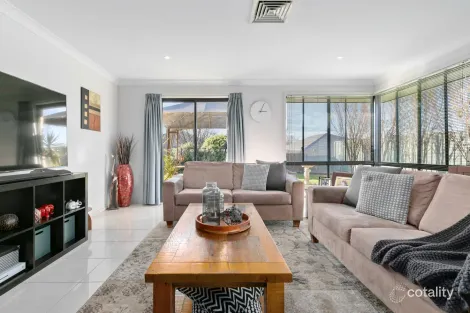 Property photo of 42 Barton Circuit Mount Barker SA 5251