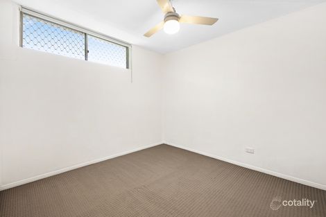 Property photo of 2/191 Gladstone Road Highgate Hill QLD 4101
