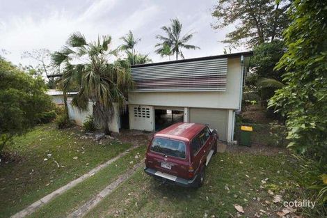 Property photo of 4 Jacaranda Street Holloways Beach QLD 4878