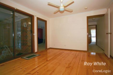 Property photo of 8 Hume Court Cranbourne North VIC 3977