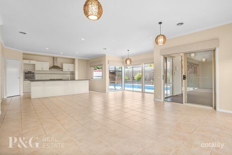 Property photo of 6 Torwood Close Narre Warren VIC 3805